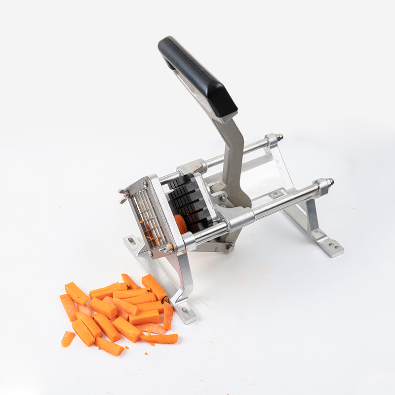 Stainless Steel carrot cutter, cutting carrot